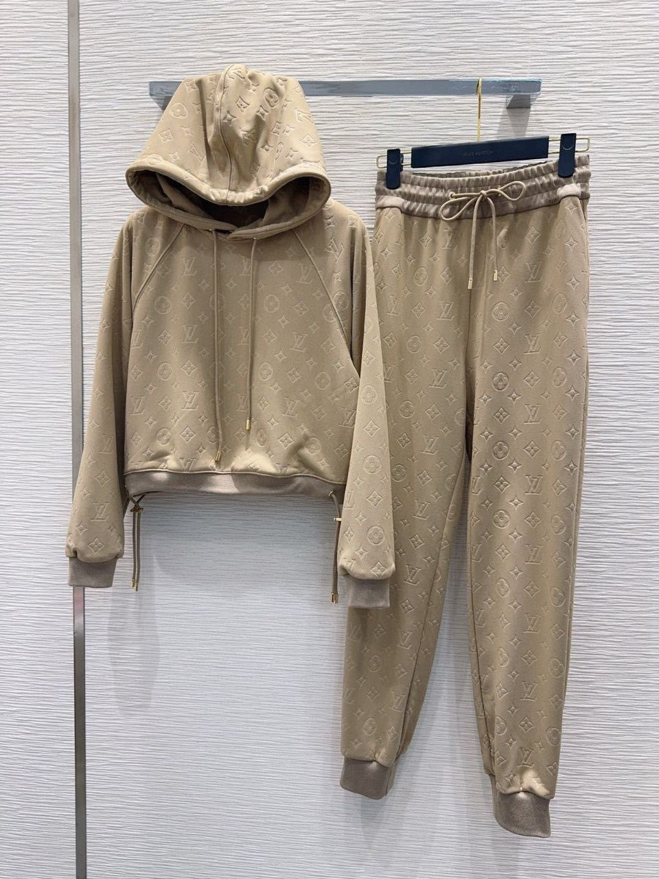 Louis Vuitton Set