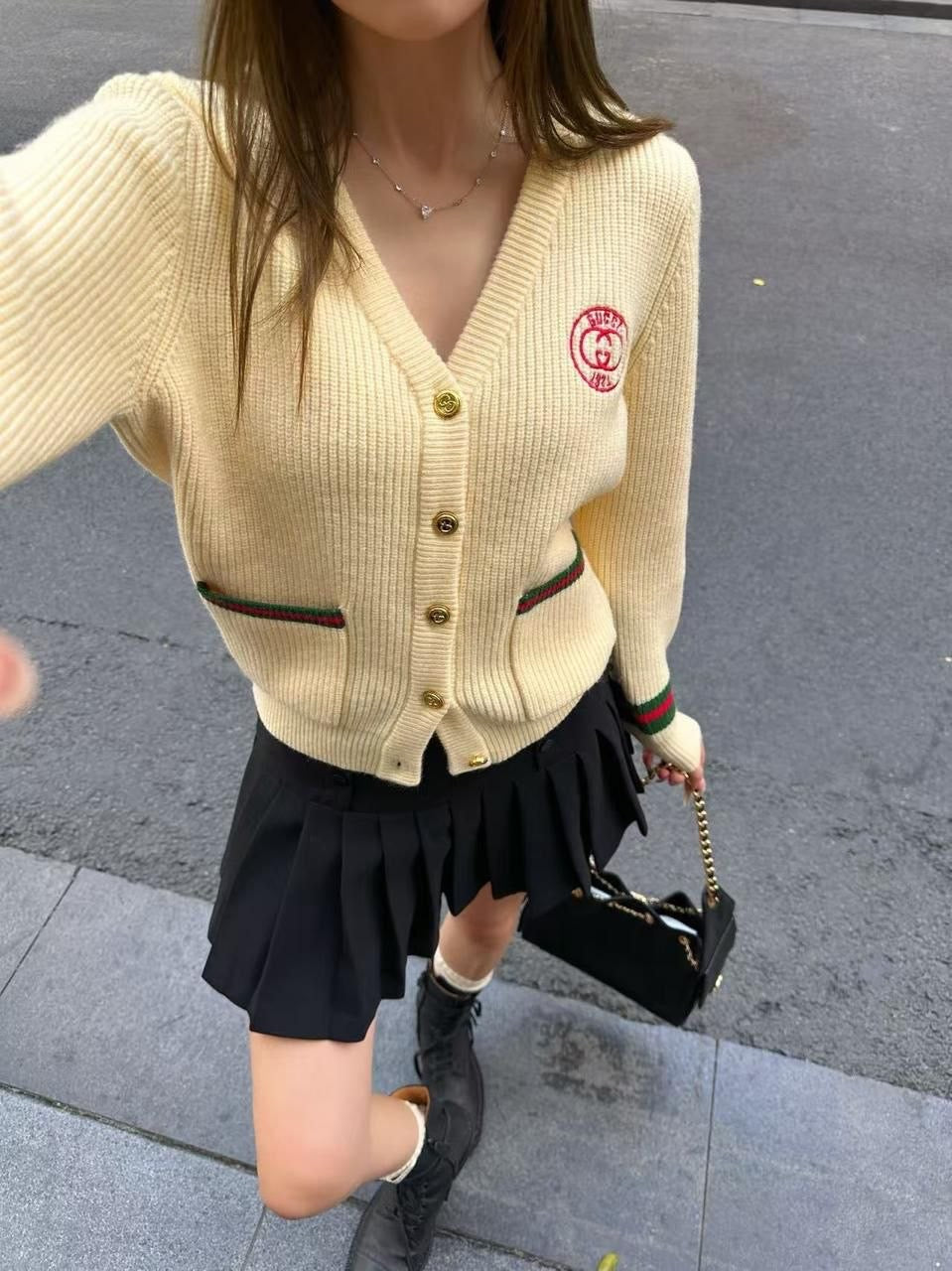 Gucc Sweater