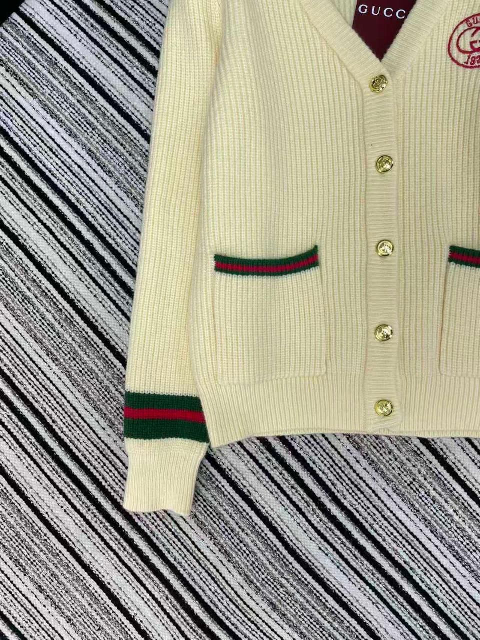 Gucc Sweater