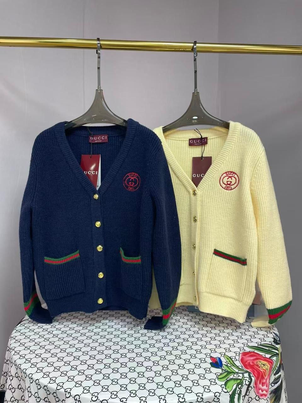 Gucc Sweater