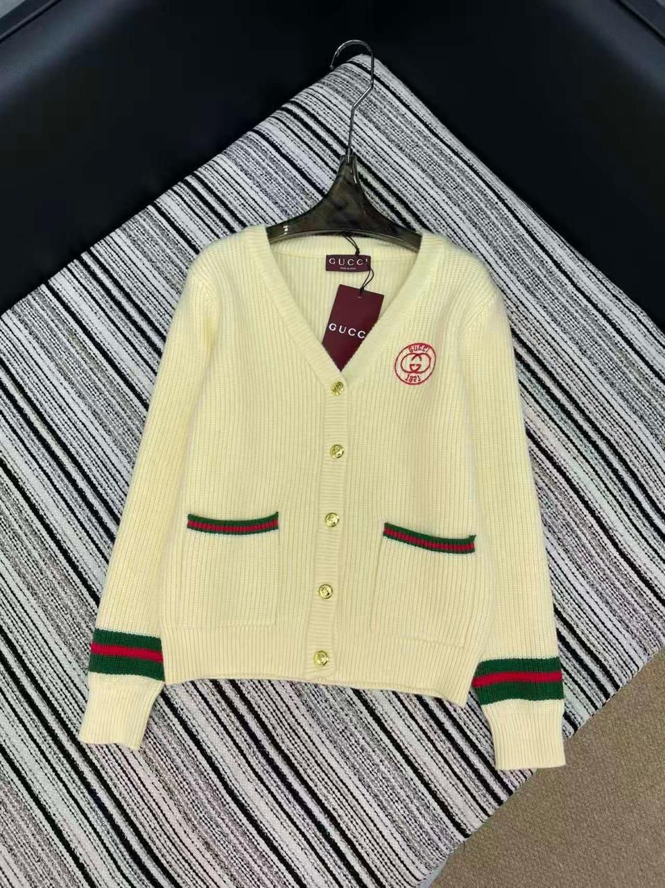 Gucc Sweater