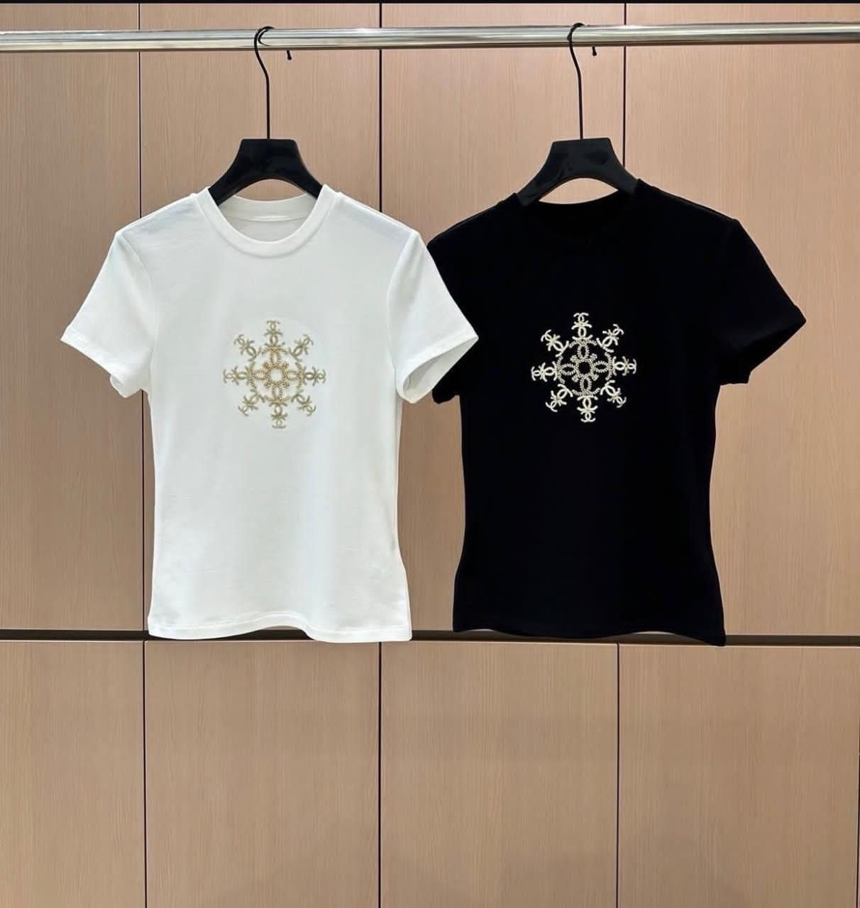Chanel T-shirt