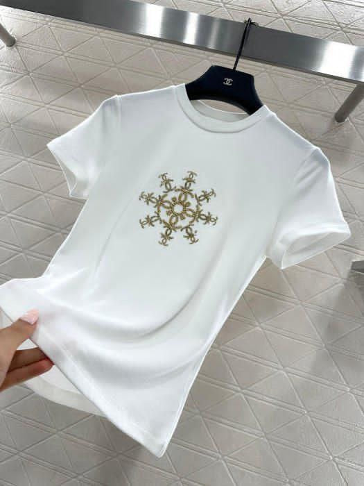 Chanel T-shirt