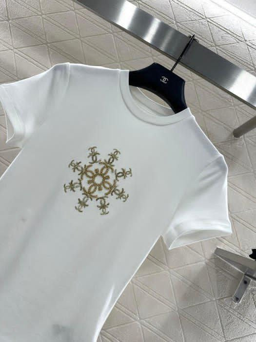 Chanel T-shirt