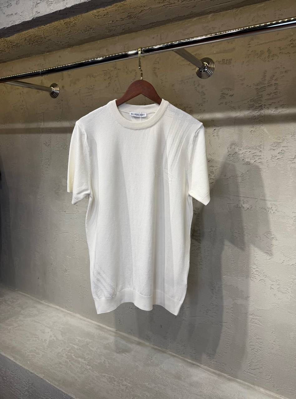 Burberry T-shirt