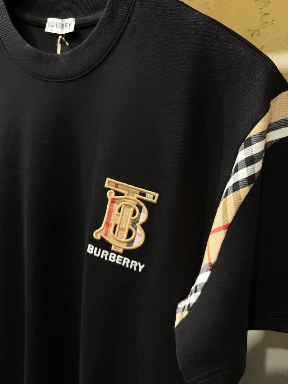 Burberry T-shirt
