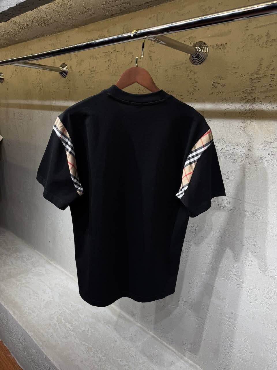 Burberry T-shirt