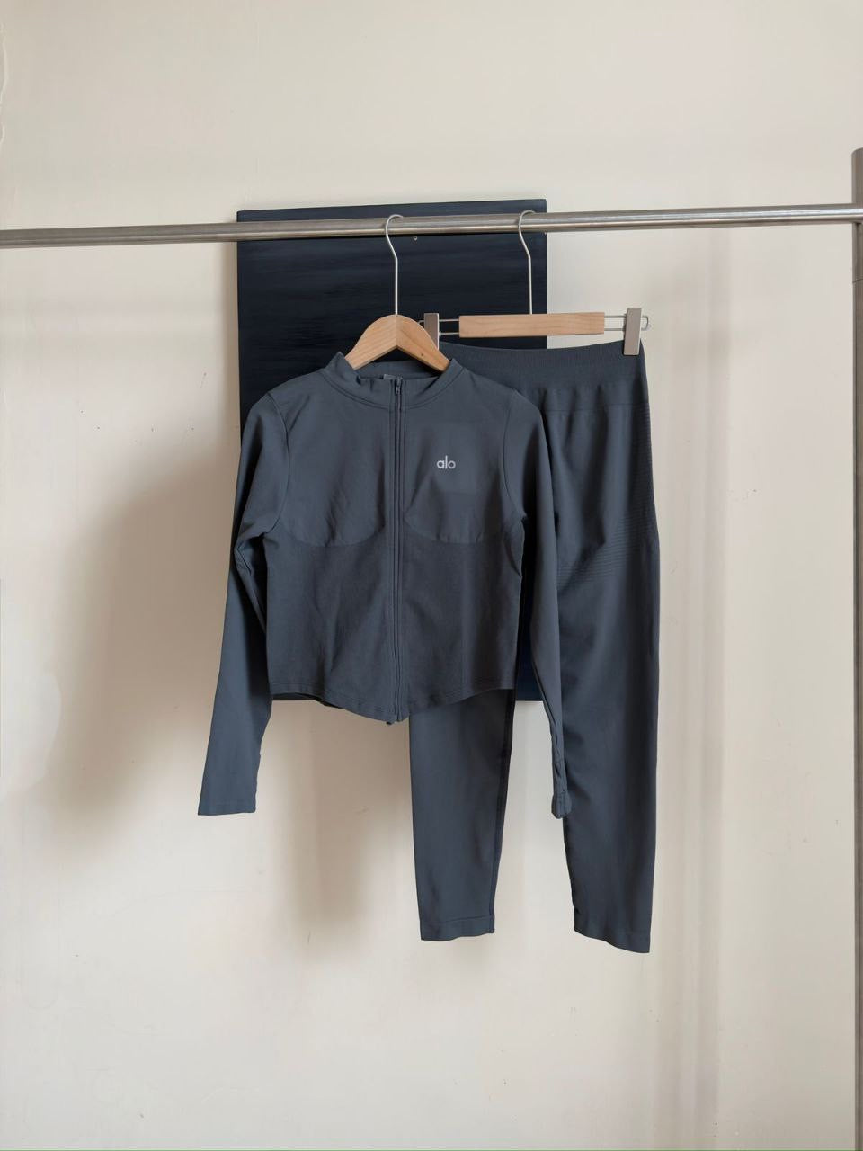 Alo Set