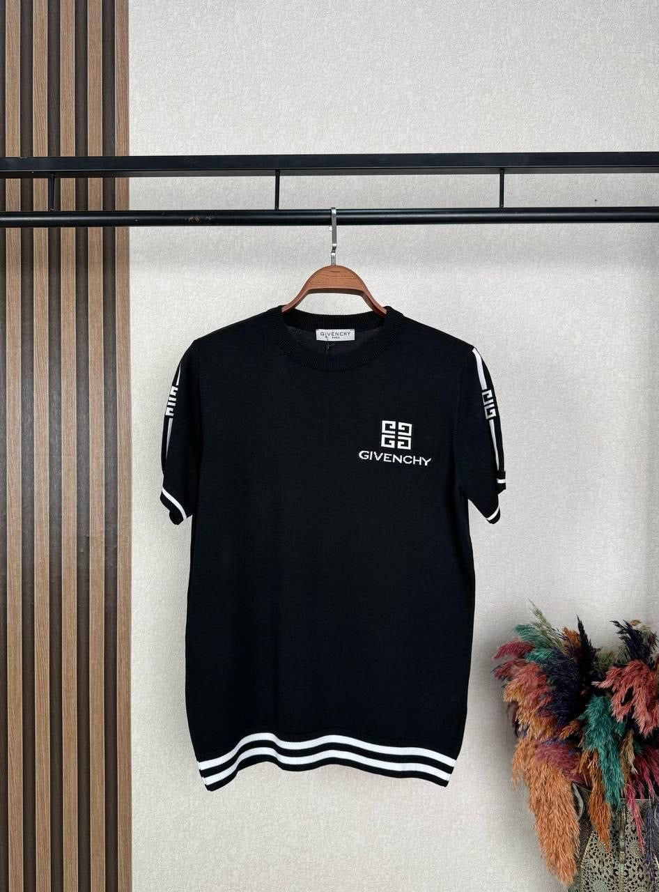 Givenchy T-shirt