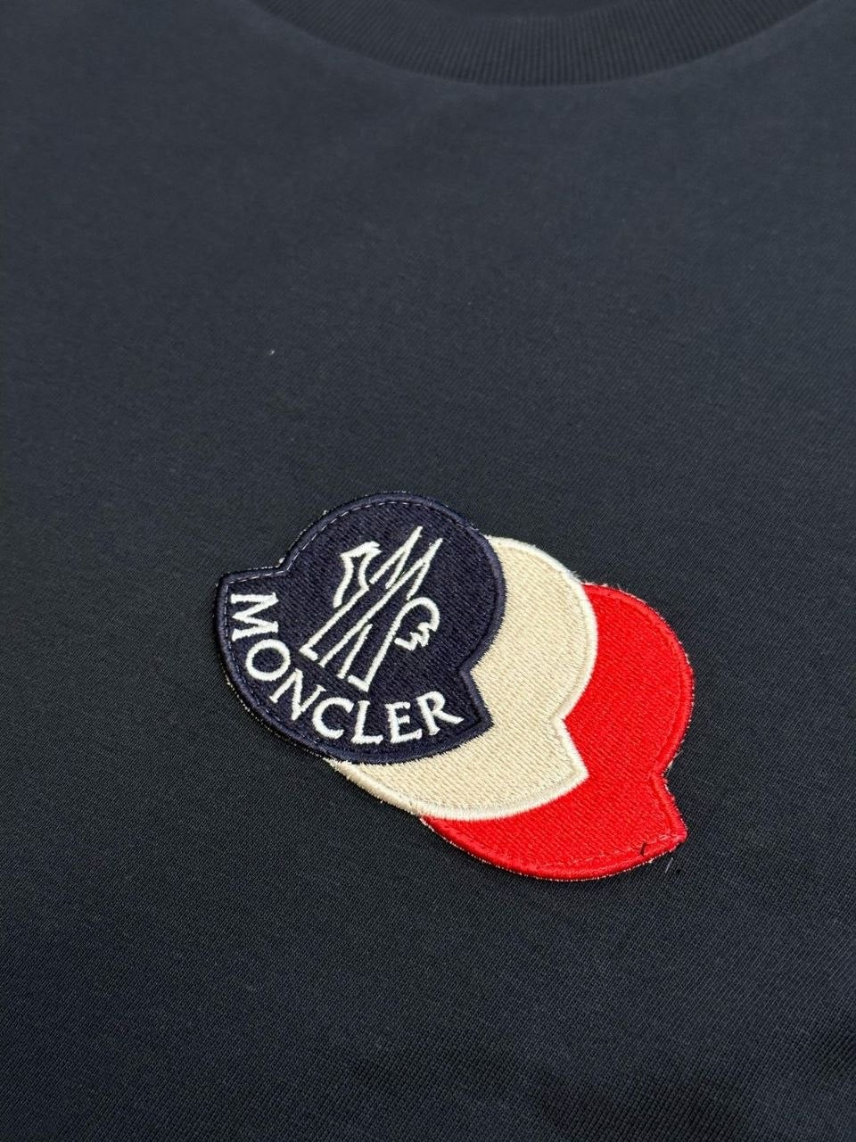 Moncler T-shirt