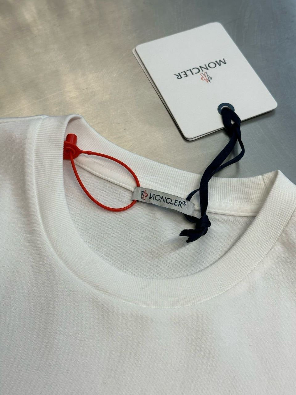 Moncler T-shirt