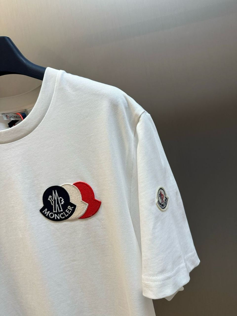 Moncler T-shirt