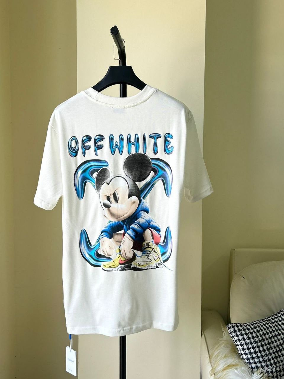 Off White T-shirt