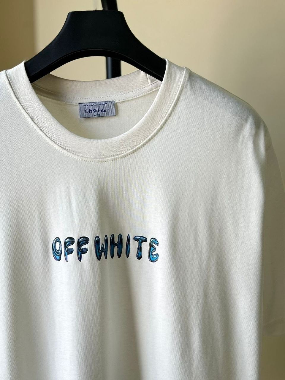 Off White T-shirt