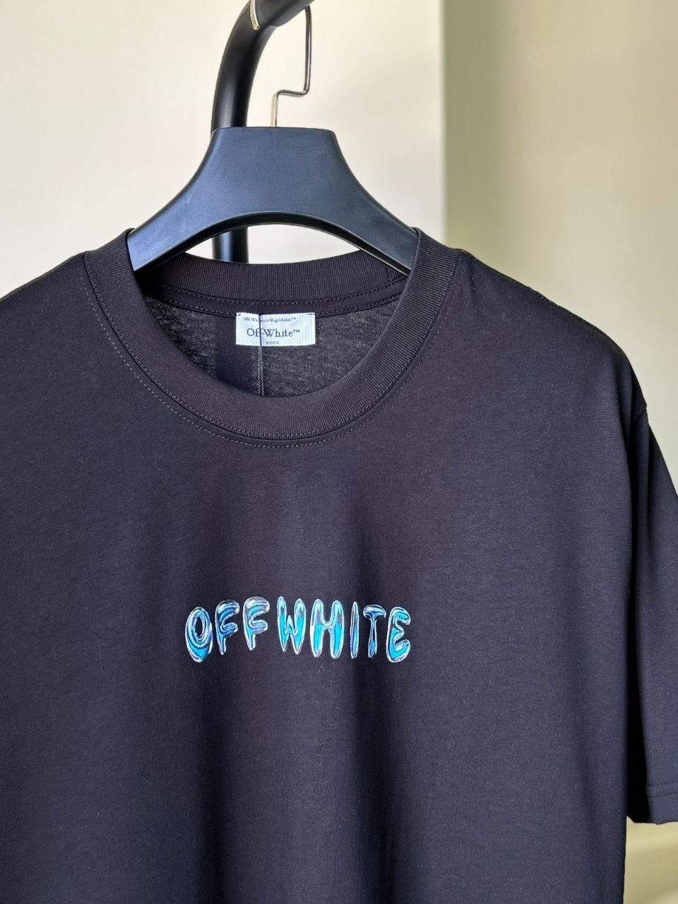 Off White T-shirt