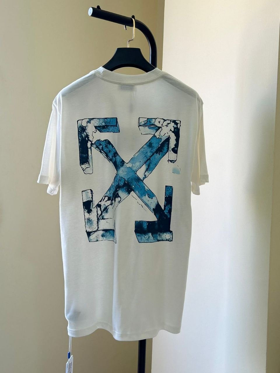 Off White T-shirt