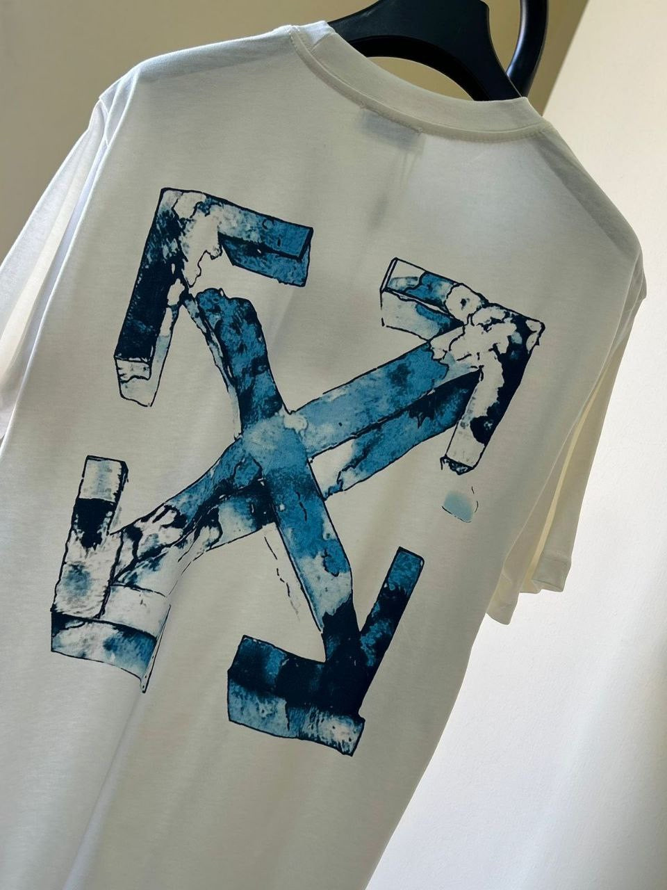 Off White T-shirt