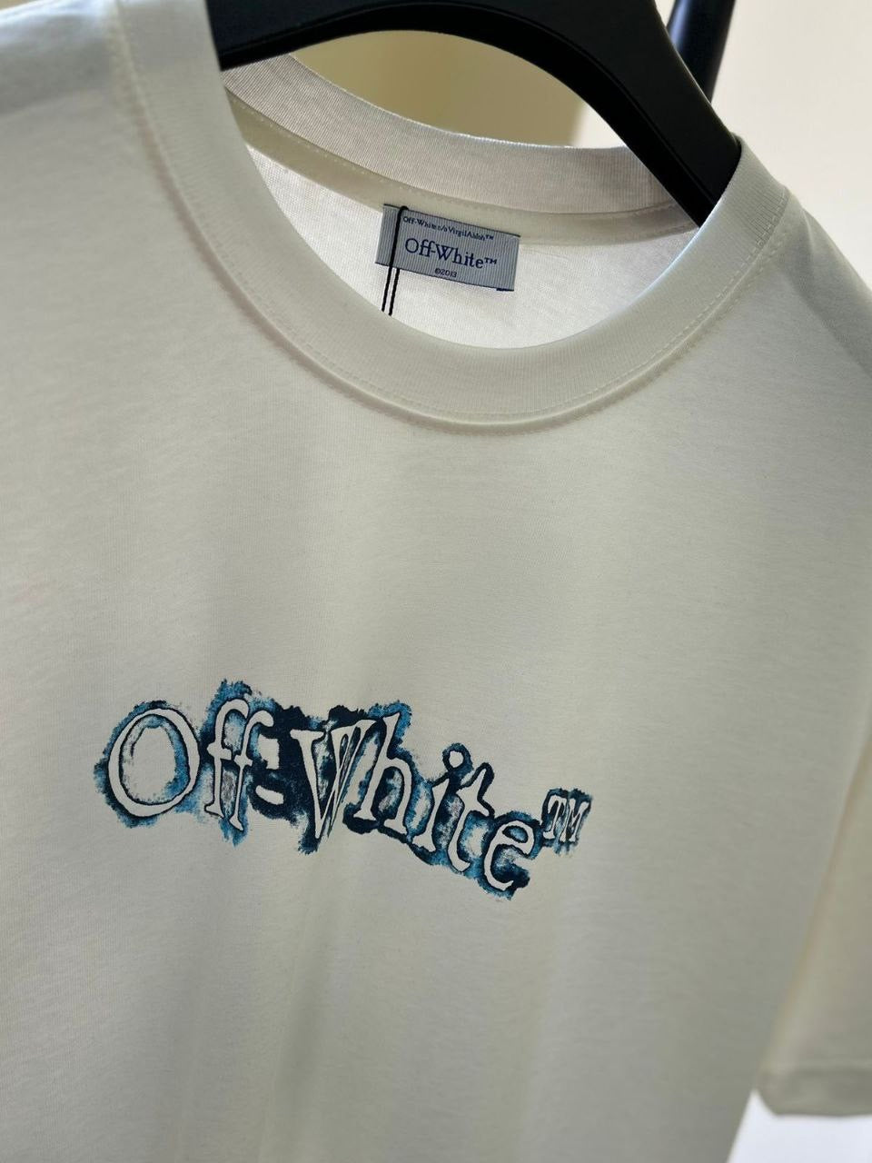Off White T-shirt