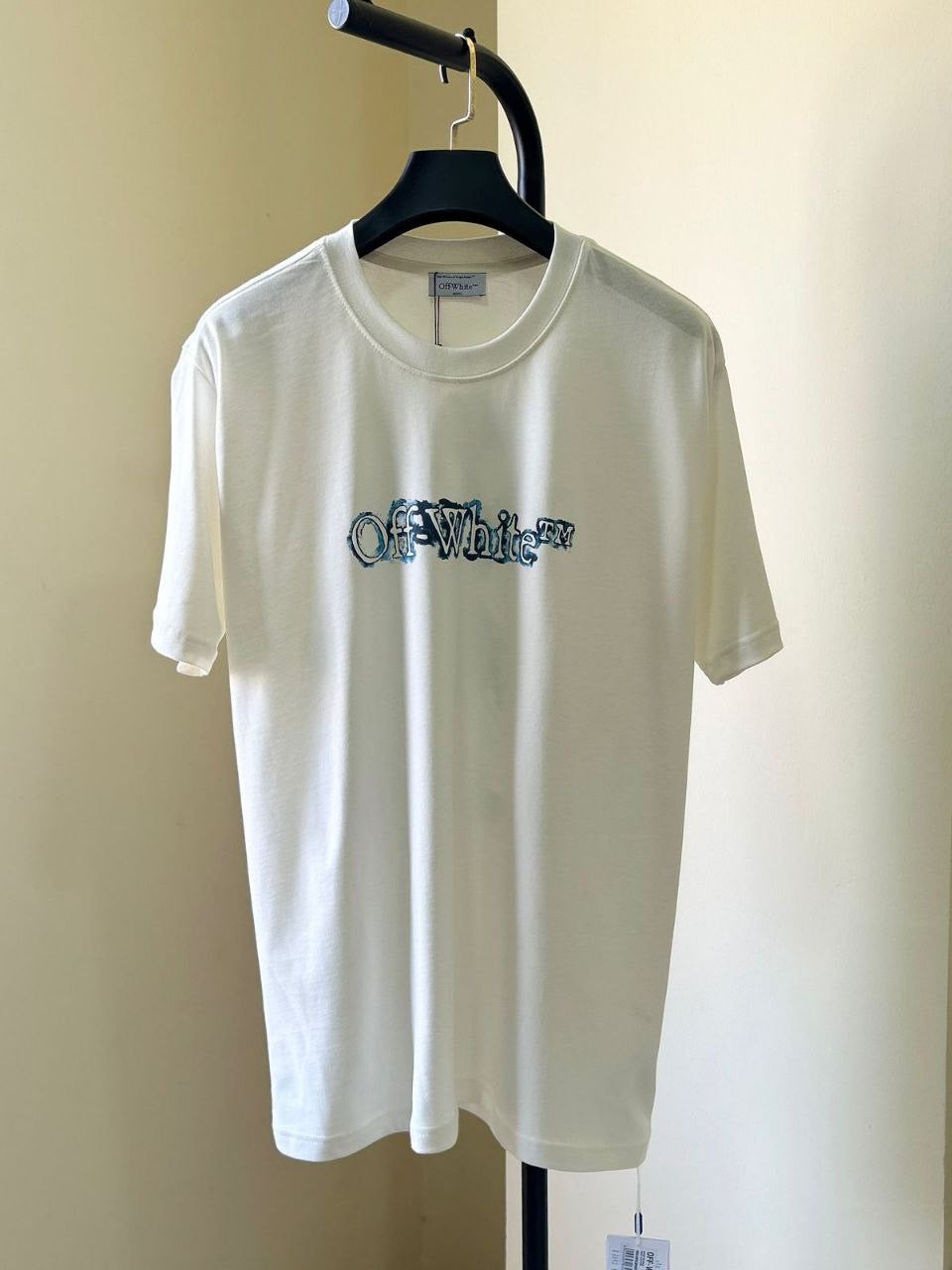 Off White T-shirt