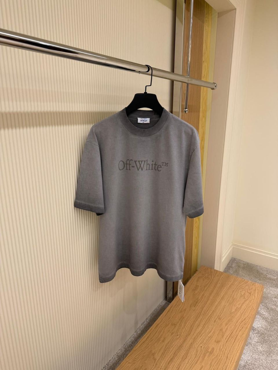 Off White T-shirt