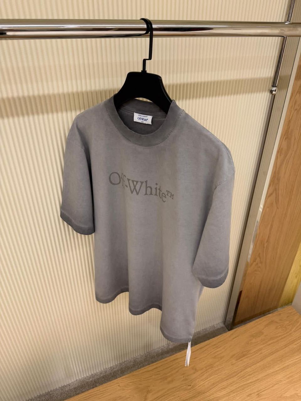 Off White T-shirt