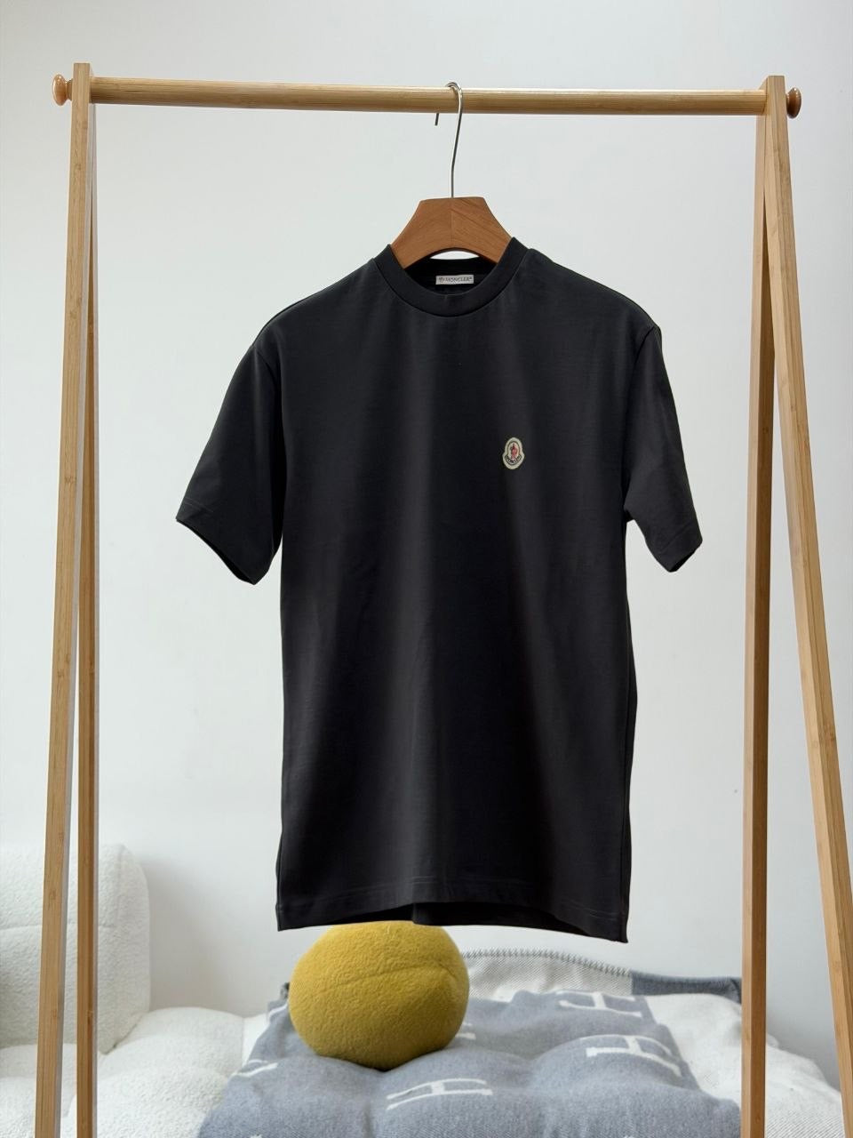 Moncler T-shirt