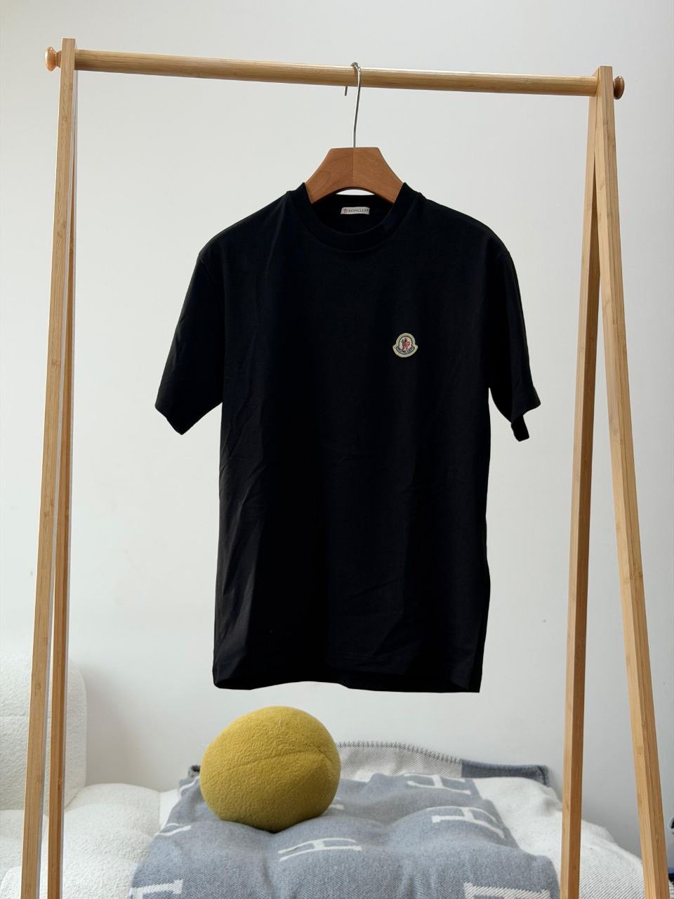 Moncler T-shirt
