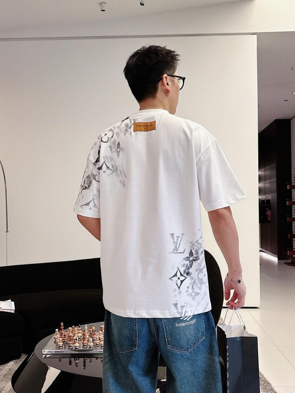 Louis Vuitton T-shirt