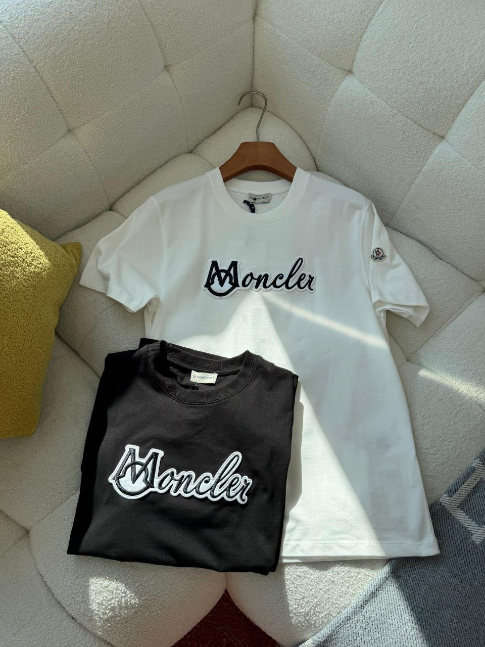Moncler T-shirt