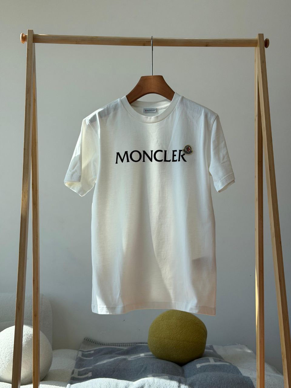 Moncler T-shirt