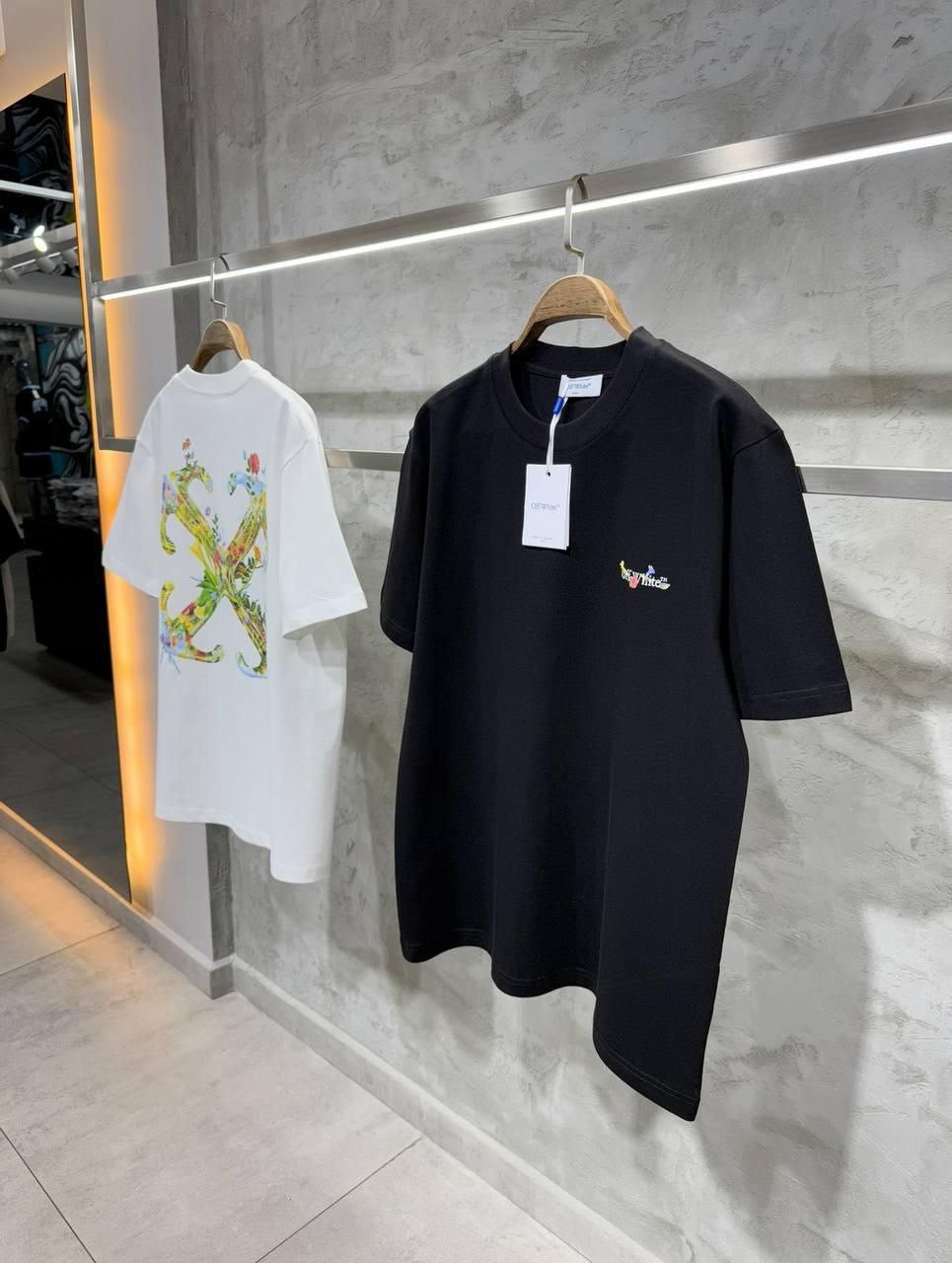 Off White T-shirt