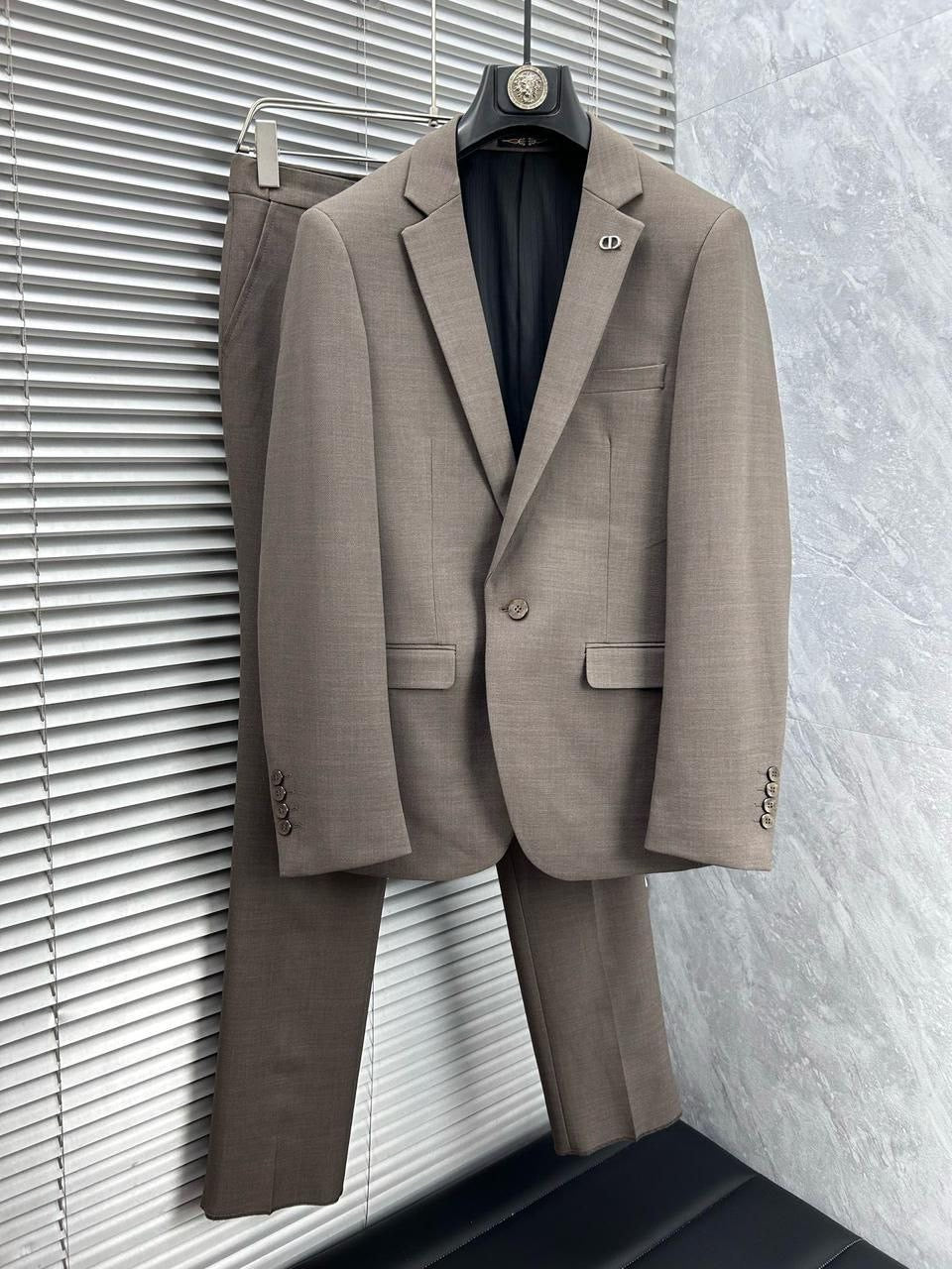 Dior suit