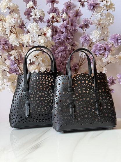 Alaia Shoulder Bag (Vip)