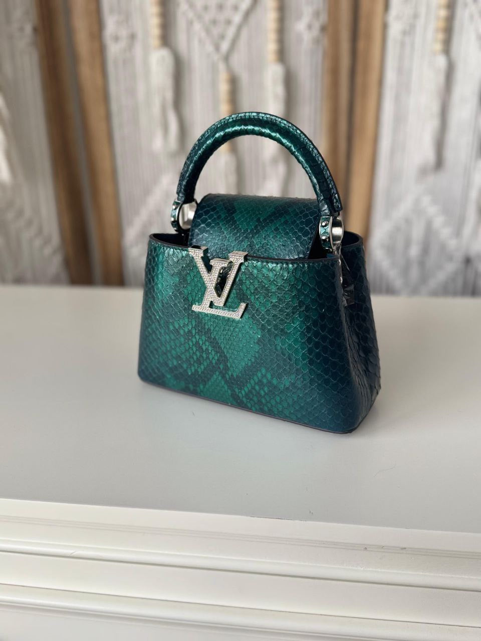 Louis Vuitton Sling Bag(Vip)