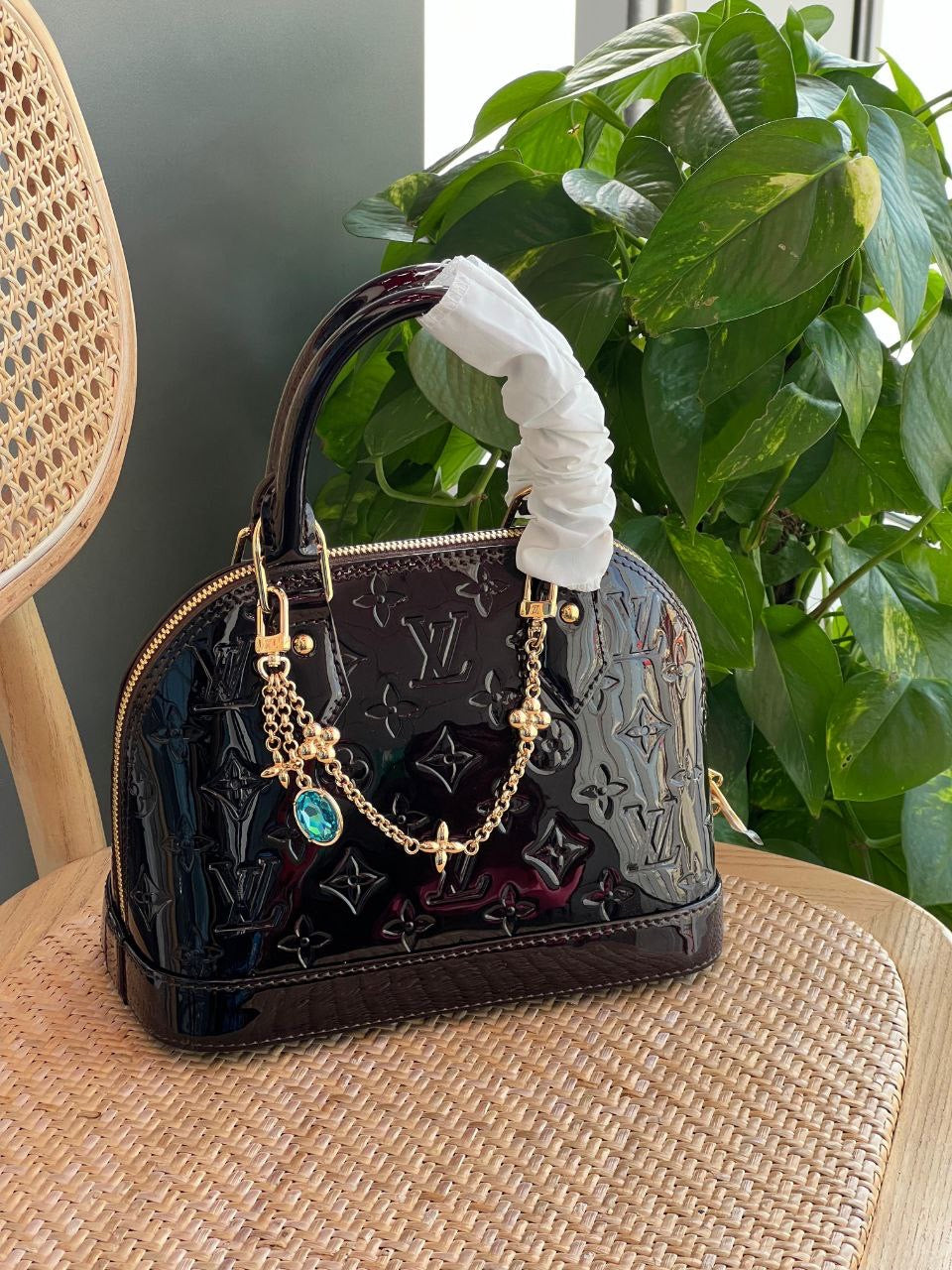 Louis Vuitton Handbag (Vip)