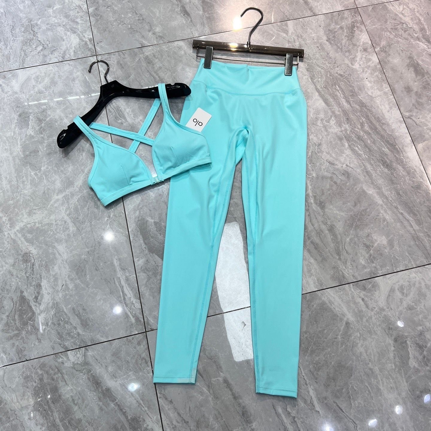 Alo Set