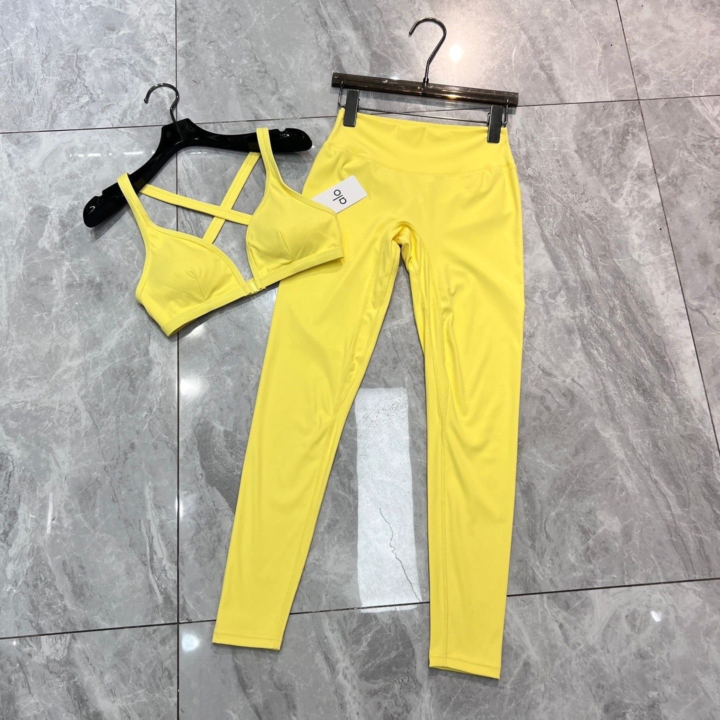 Alo Set