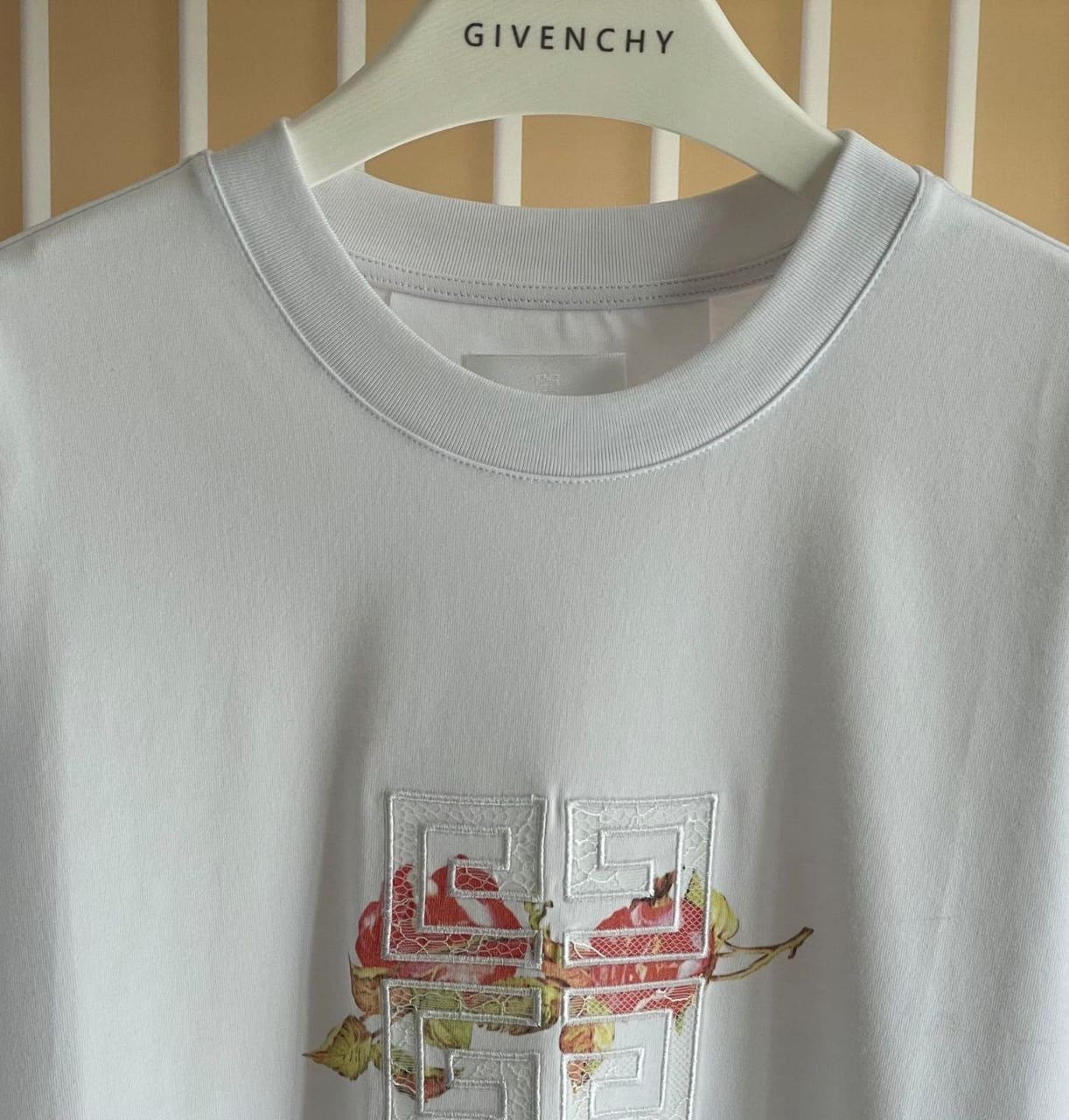 Givenchy T-shirt