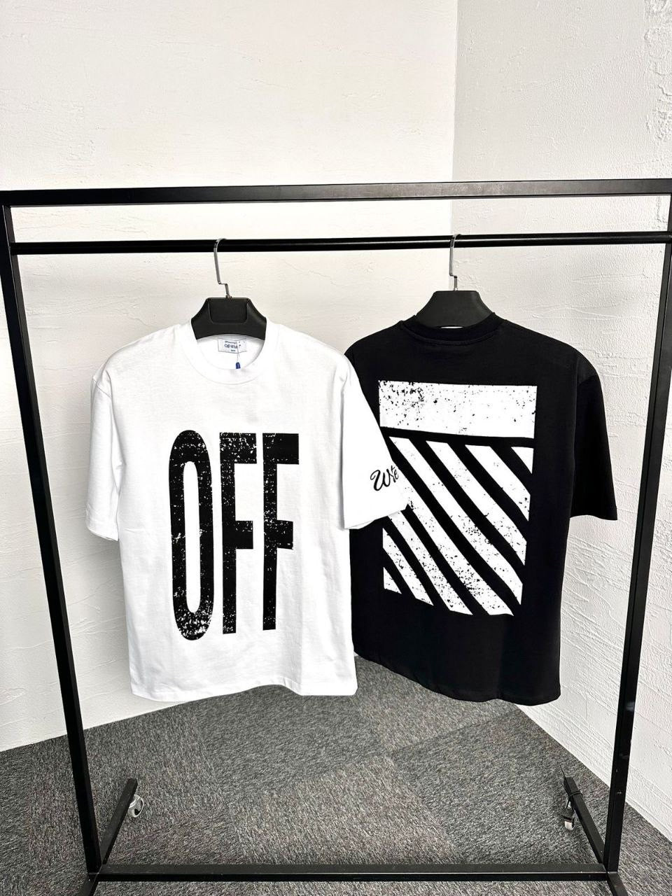 Off White T-shirt