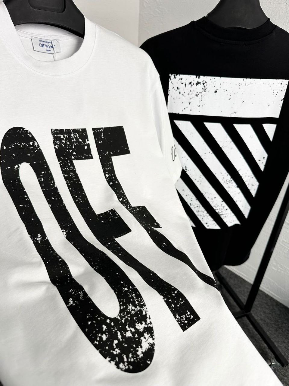 Off White T-shirt