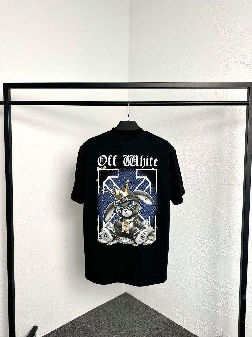 Off White T-shirt