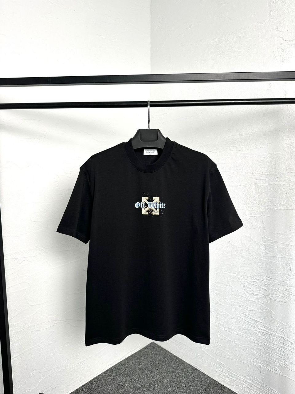 Off White T-shirt