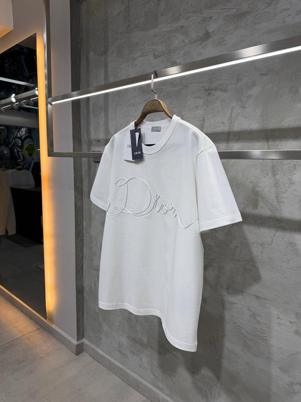 Dior T-shirt