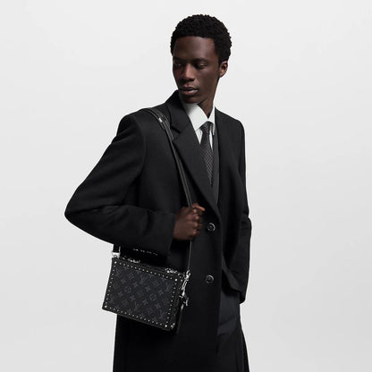 Louis Vuitton Messenger (VIP)
