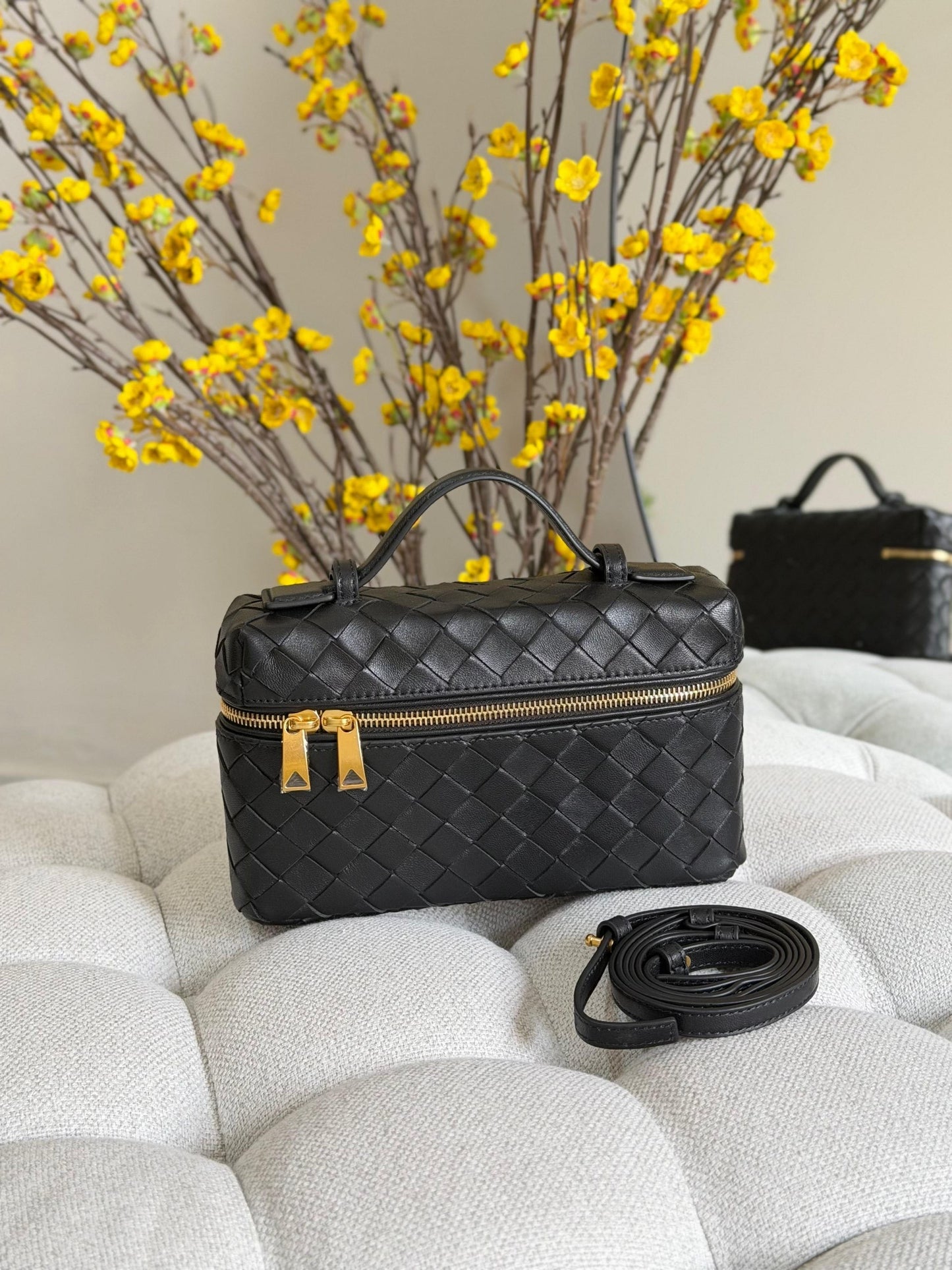 Bottega Veneta Sling Bag (Vip)