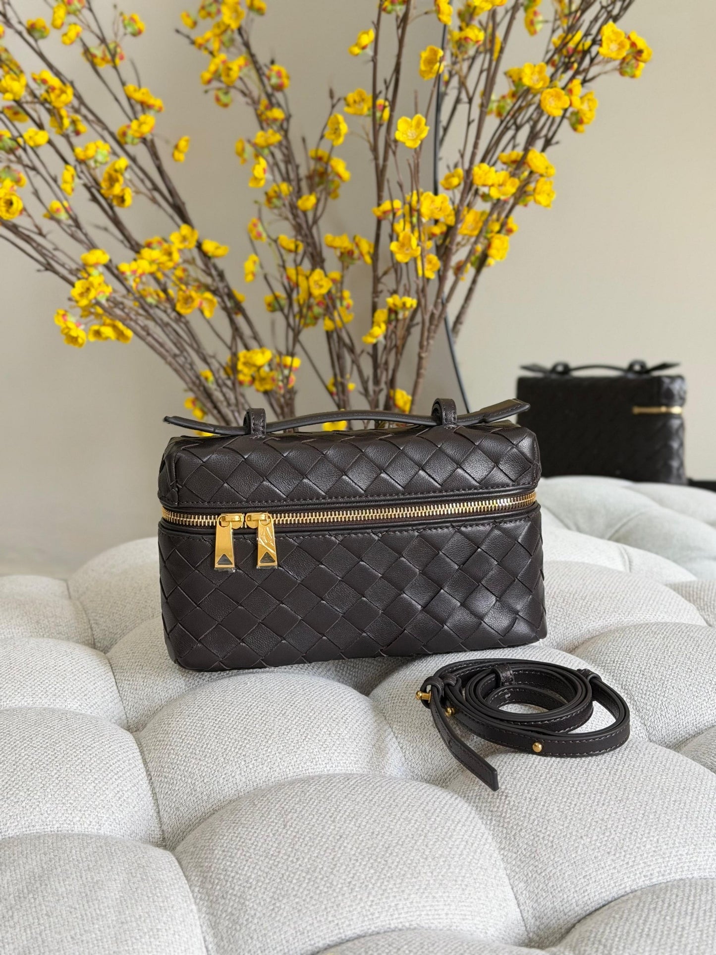 Bottega Veneta Sling Bag (Vip)