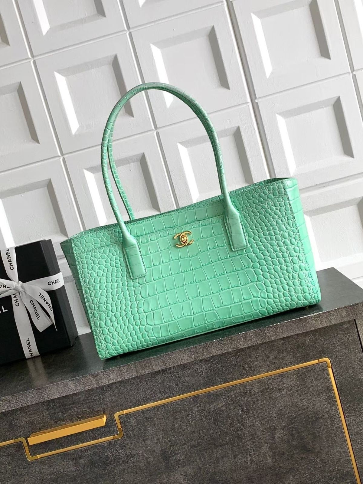 YSL Shoulder Bag (VIP Quality)