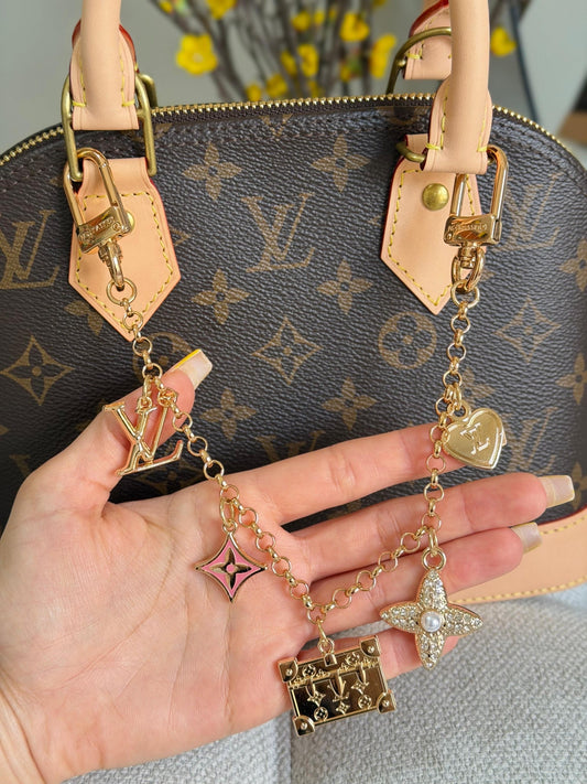 Louis Vuitton Hand Bag (Vip)