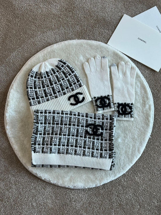 Chanel Set(scarf-Beanie-gloves)