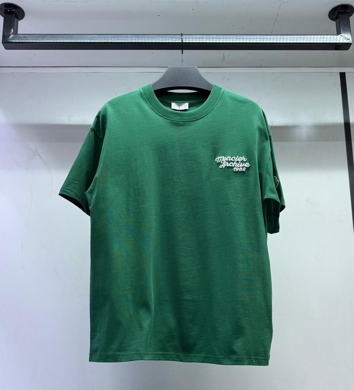 Moncler T-shirt